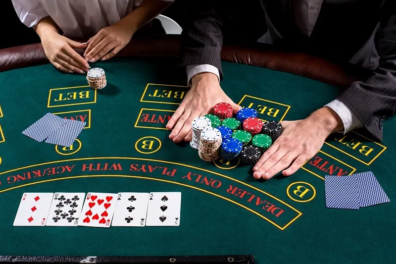 How to Become Expert in A Poker Game