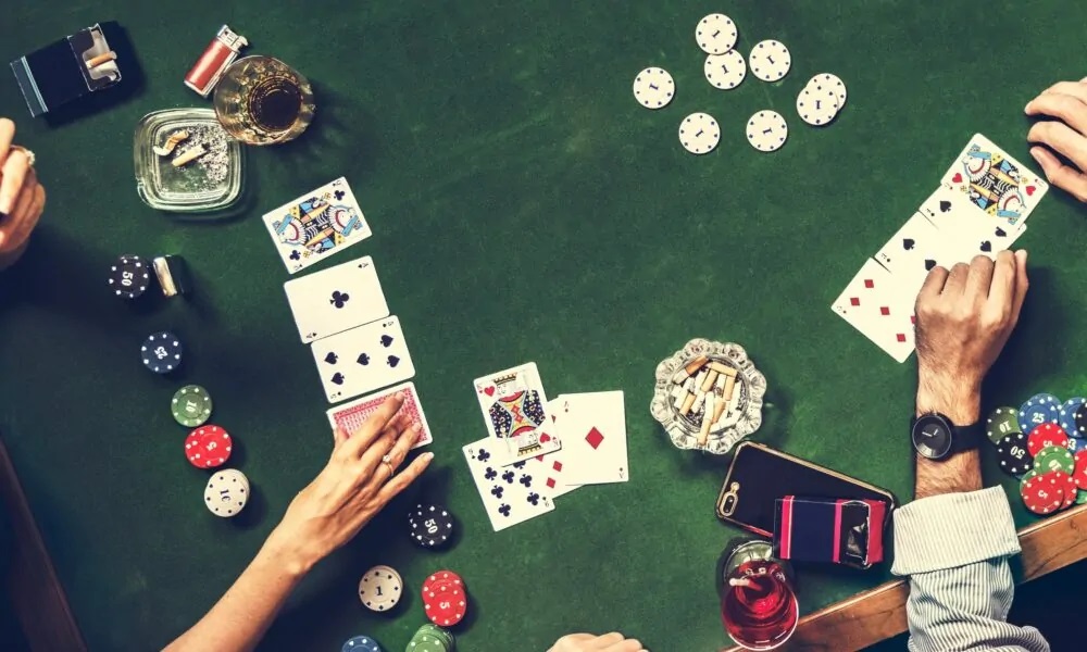 Why are live dealer games so popular at online casinos?