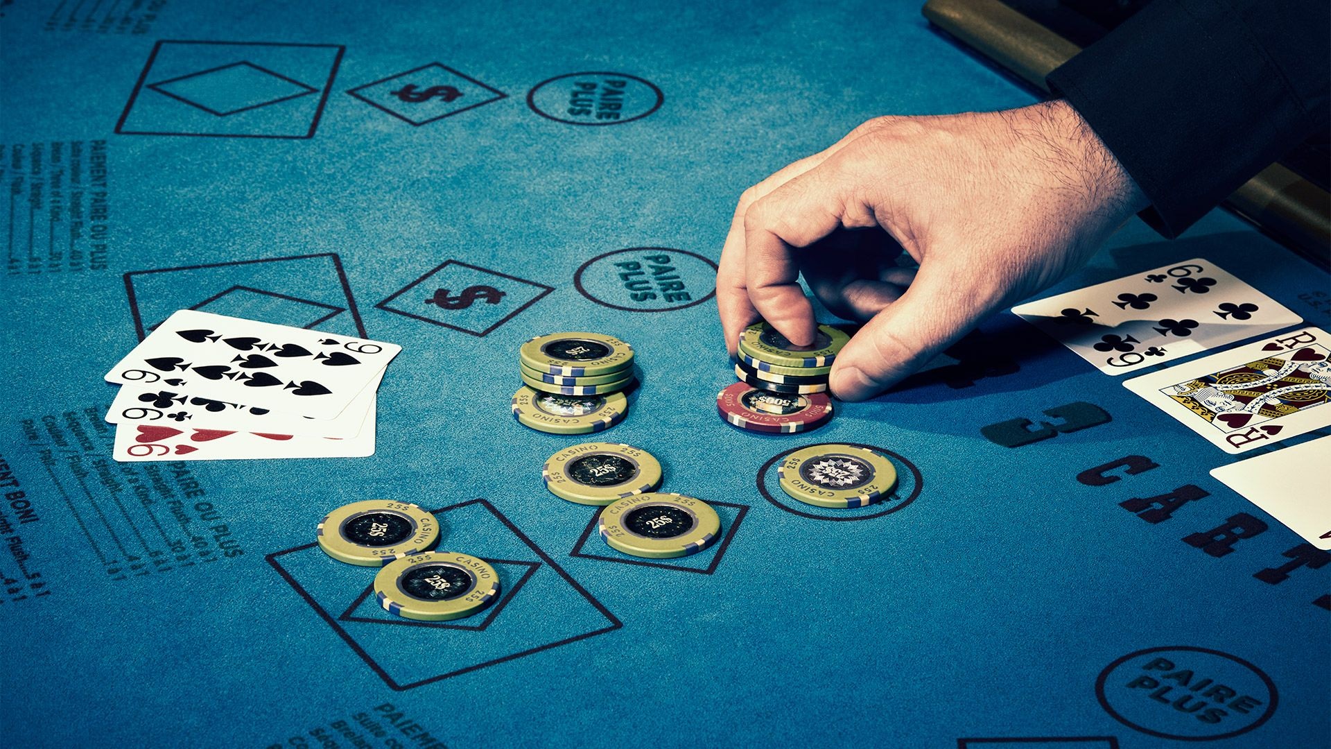 How Have Online Gamblers Beaten your House?